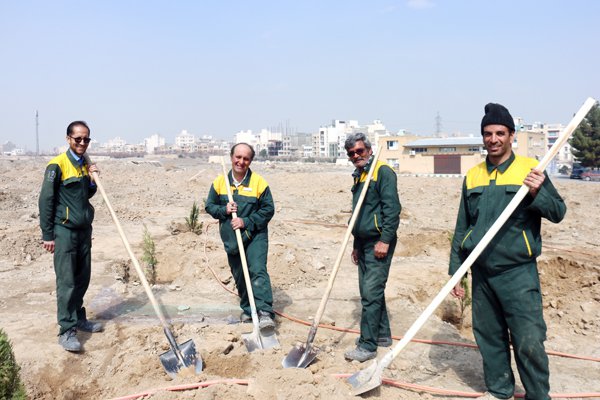 مراسم درختکاری بنام اهداکنندگان عضو