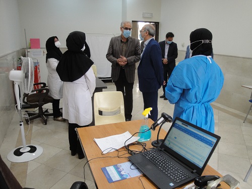 بازدید معاون بهداشت دانشگاه از روند اجرای برنامه واکسیناسیون کرونا در مراکز تجمیعی