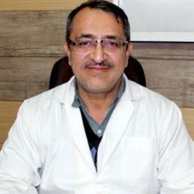 ایستادن طولانی و نشستن نادرست از علل مهم بروز آرتروز و دیسک کمر در بزرگسالی است