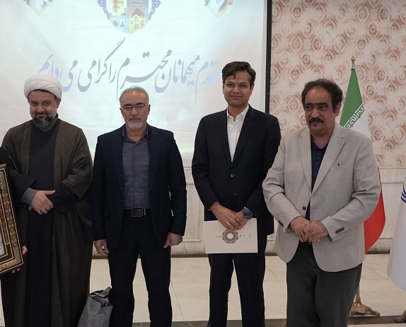 تأکید رئیس دانشگاه علوم پزشکی مشهد بر نقش هم‌افزای نهاد رهبری و جوان‌گرایی در مدیریت دانشگاه