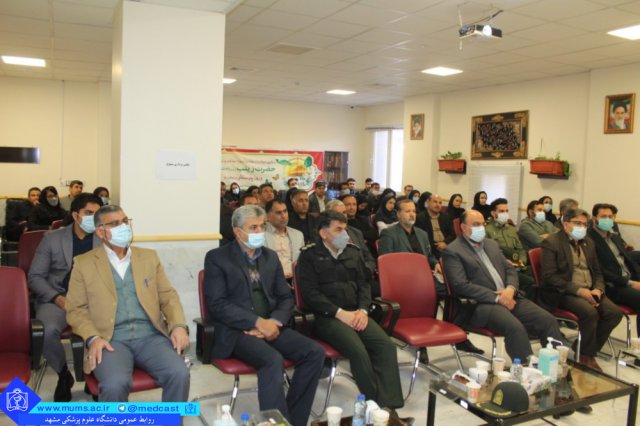 حضور مسئولین شهرستان فریمان در بیمارستان حضرت زهرا(س) جهت تبریک روز پرستار به کارکنان
