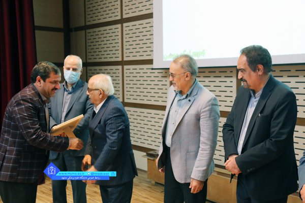 مراسم تقدیر از مدیران سابق معاونت آموزشی دانشگاه