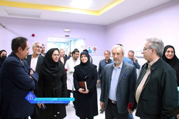 بازدید رییس دانشگاه از بیمارستان قائم (عج)