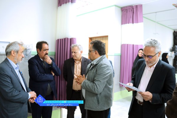 بازدید رییس دانشگاه از بیمارستان قائم (عج)