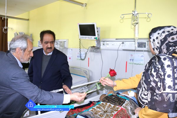 بازدید رییس دانشگاه از بیمارستان قائم (عج)