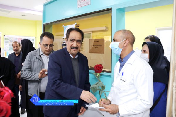 بازدید رییس دانشگاه از بیمارستان قائم (عج)