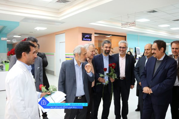 بازدید رییس دانشگاه از بیمارستان قائم (عج)