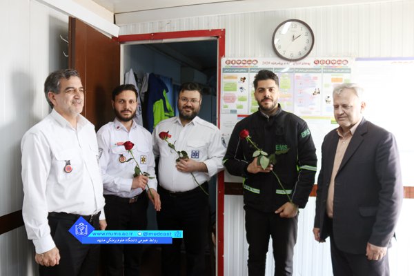 بازدید وزیر بهداشت از خدمات حوزه سلامت