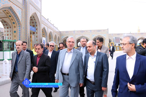 بازدید وزیر بهداشت از خدمات حوزه سلامت