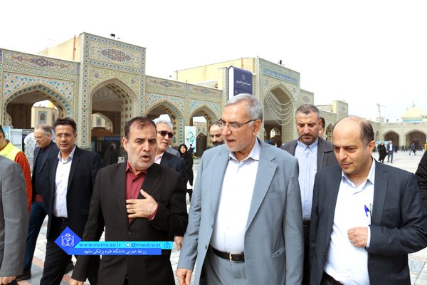 بازدید وزیر بهداشت از خدمات حوزه سلامت