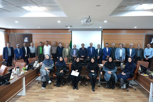 هیات رییسه دانشگاه در دانشکده داروسازی
