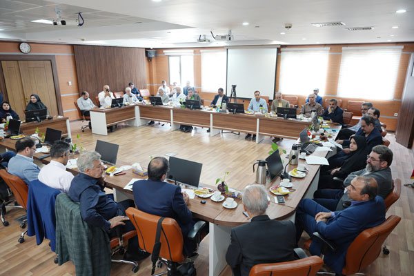هیات رییسه دانشگاه در دانشکده داروسازی