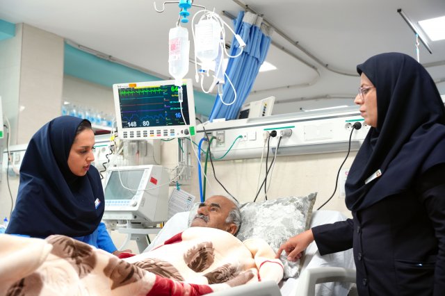 حضور دانشگاهیان علوم پزشکی مشهد