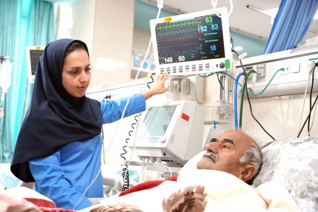 حضور دانشگاهیان علوم پزشکی مشهد