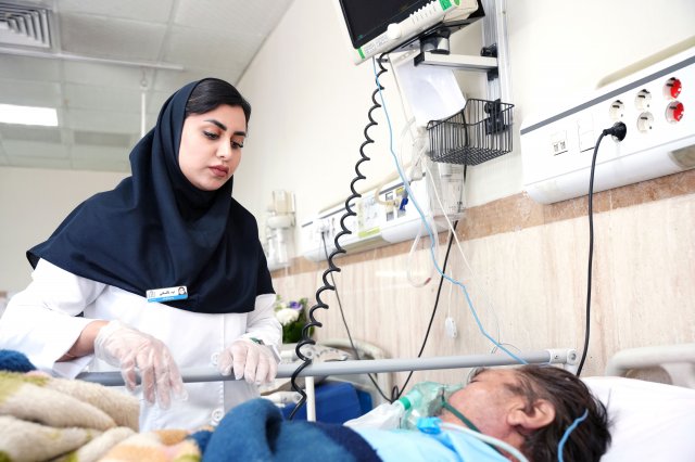 حضور دانشگاهیان علوم پزشکی مشهد