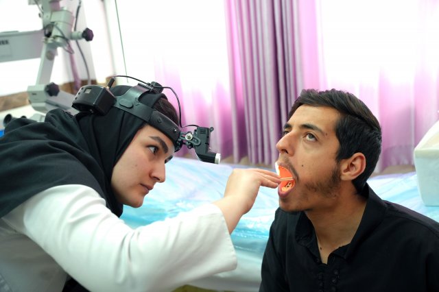 حضور دانشگاهیان علوم پزشکی مشهد