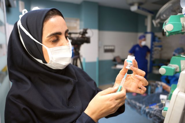 حضور دانشگاهیان علوم پزشکی مشهد