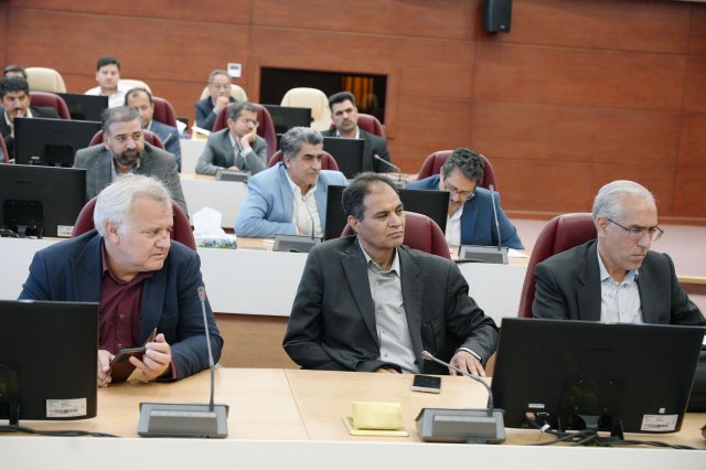 نشست هیات رییسه دانشگاه با مدیران