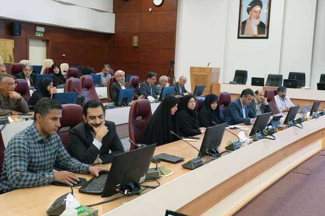 نشست هیات رییسه دانشگاه با مدیران