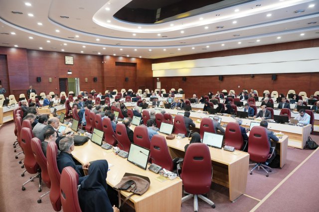 نشست هیات رییسه دانشگاه با مدیران