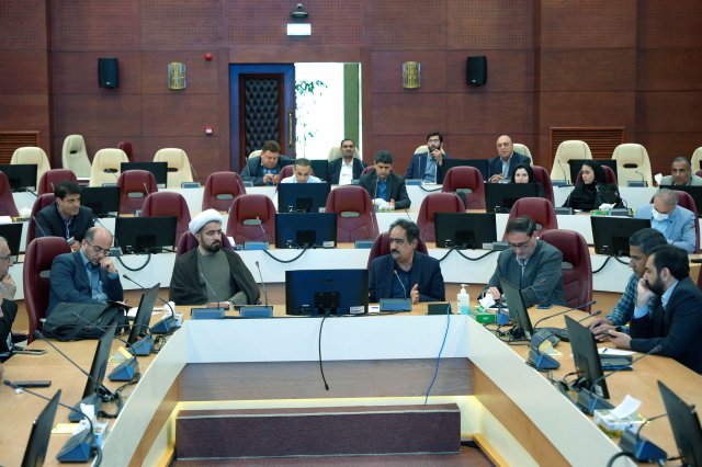 نشست هیات رییسه دانشگاه با مدیران