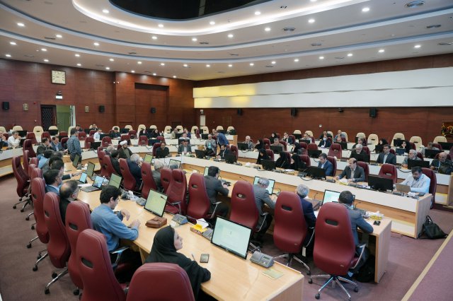 نشست هیات رییسه دانشگاه با مدیران