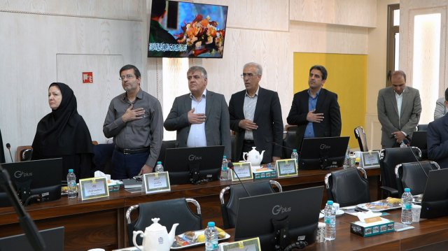 جلسه هیات امنای دانشــگاه