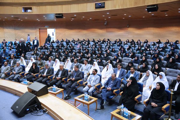 تجلیل از خادمان حوزه جمعیت