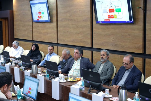 جلسه رییس دانشگاه با مدیر گروههای پزشکی