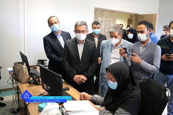 بازدید معاون درمان وزیر بهداشت از مراکز پزشکی از راه دور دانشگاه