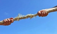 تیم طناب‌کشی بیمارستان ابن‌سینا قهرمان مسابقات ورزشی هفته دولت شد