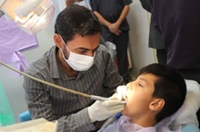 فعالیت موکب سلامت دهان و دندان در دهه پایانی ماه صفر / ارائه خدمات اورژانسی دندانپزشکی به زائران و مجاوران رضوی