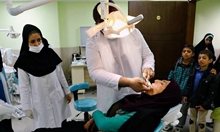 « روی خط لبخند»؛ ارائه ۲۵۵ خدمت دندانپزشکی به اقشار کم‌برخوردار مشهد
